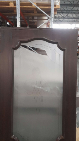 Дверь Riana T тиковое дерево №36: Битое стекло, верхняя часть вздутая