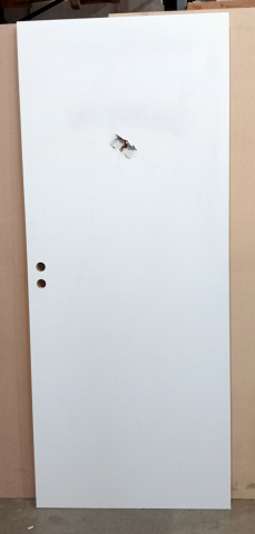 Дверное полотно крашеное, с четвертью (финка) №992: Пробито полотно